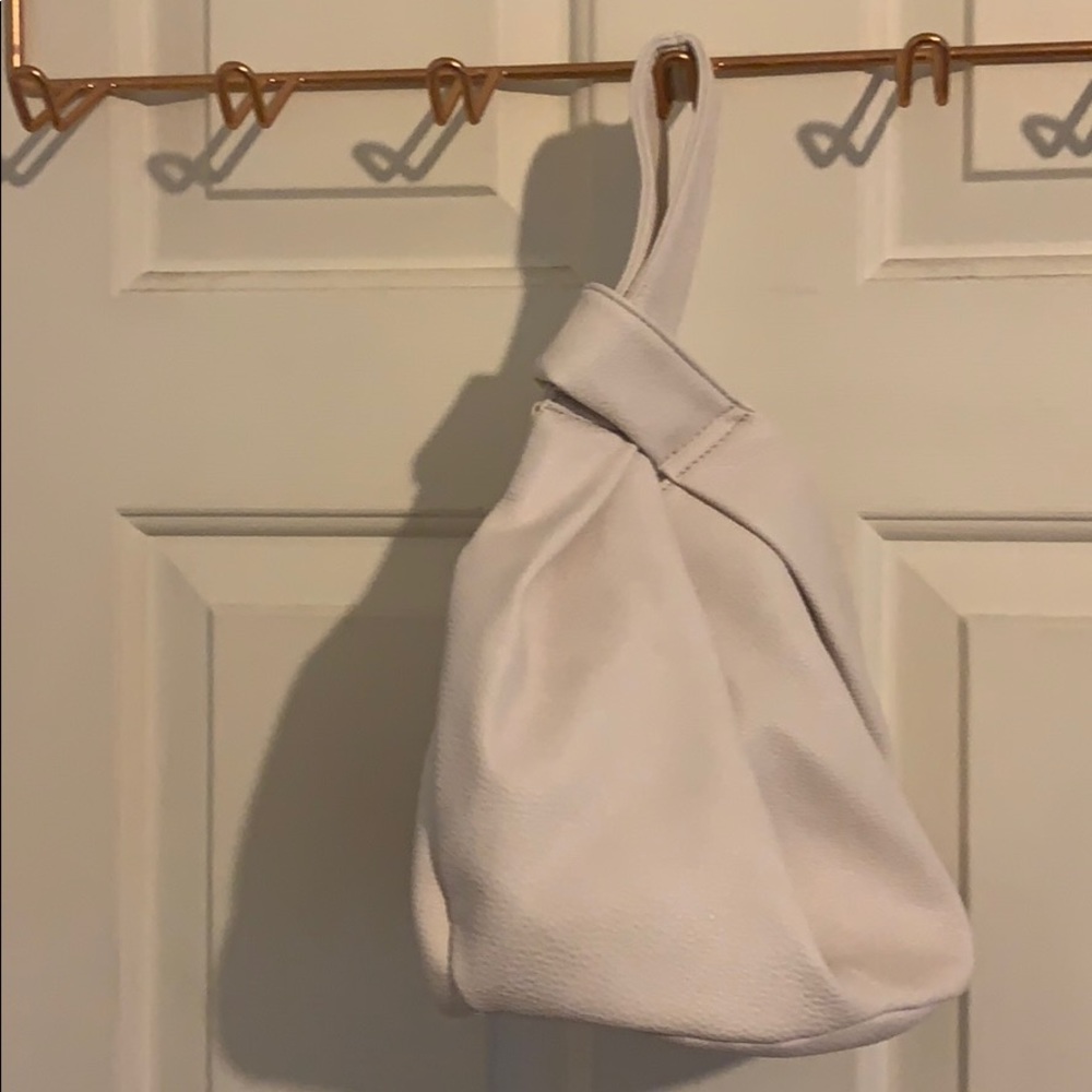 The Drop shopper tote